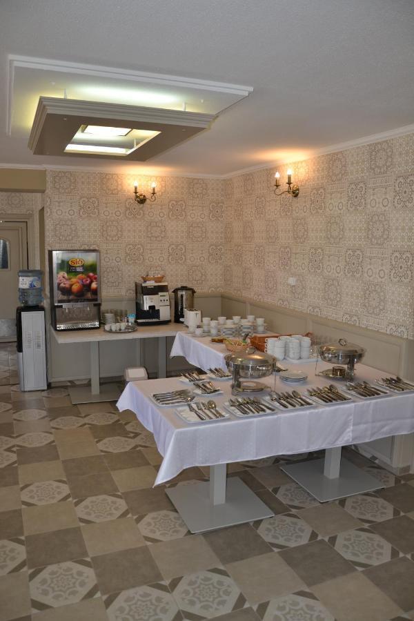 Aranyszarvas Panzio, Etterem Es Grillterasz Apartment Exterior photo